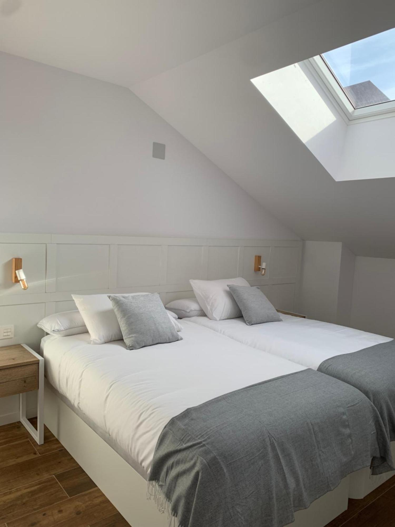 Apartamentos Lux Carrion Carrion De Los Condes ภายนอก รูปภาพ