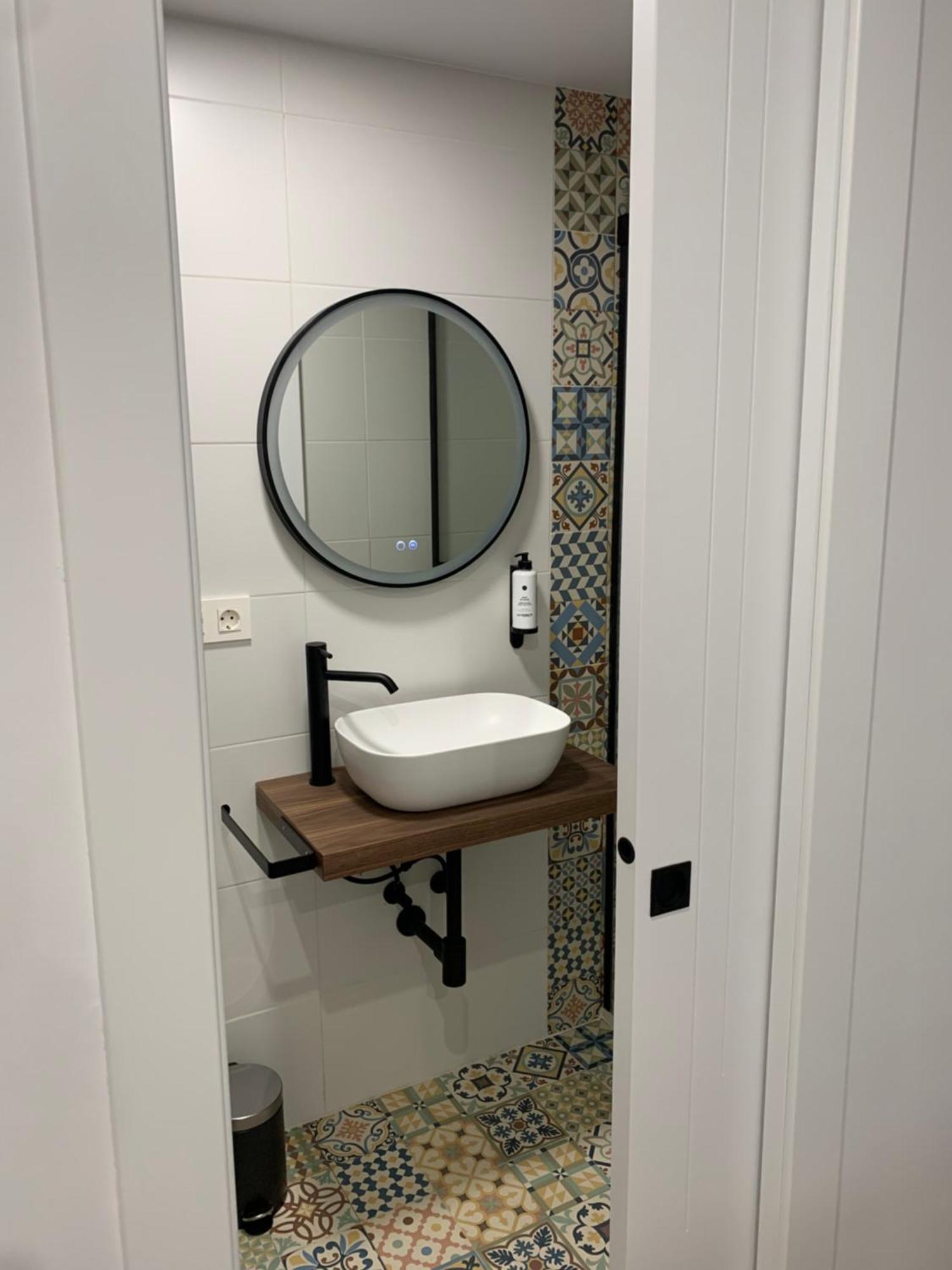 Apartamentos Lux Carrion Carrion De Los Condes ภายนอก รูปภาพ